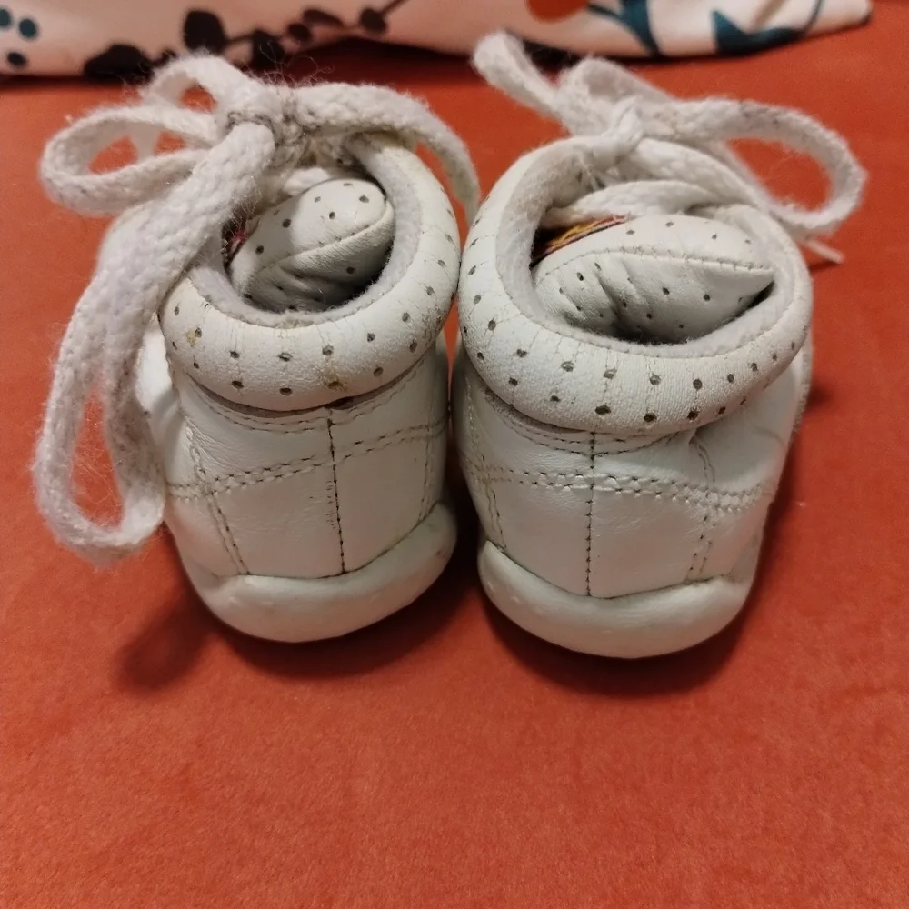 Vintage McKids baby white tennis‎ shoes